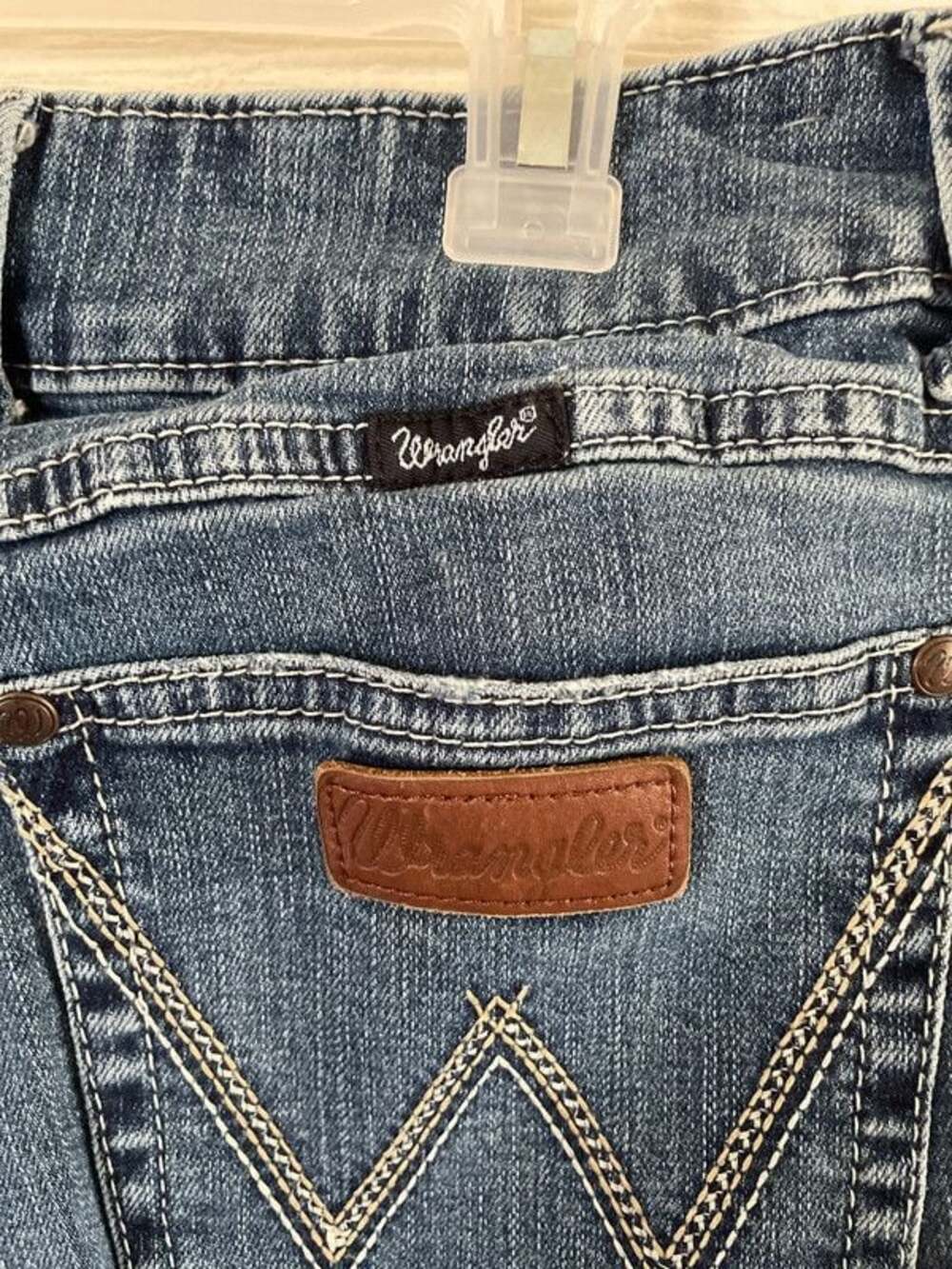 Jeans - Picture 3 of 4